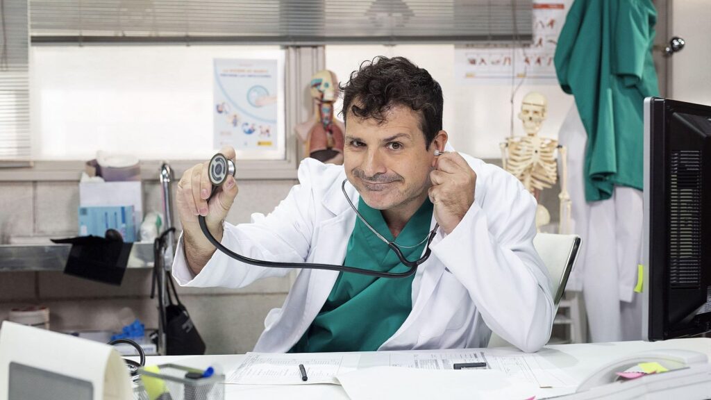 ‘Cachitos’ se pone la bata y pasa consulta en La 2