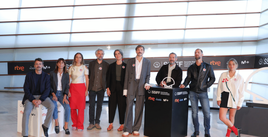 Atresplayer presenta ’33 días’ en el Festival Internacional de Cine de San Sebastián