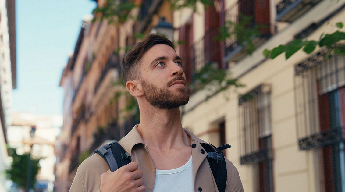 La 2 estrena la serie documental ‘Esto es España’, con Enrique Alex