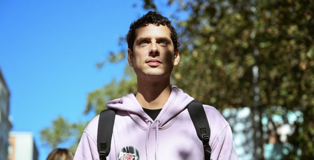 Atresmedia prepara un documental sobre Eduardo Casanova y el VIH producido por Jordi Évole