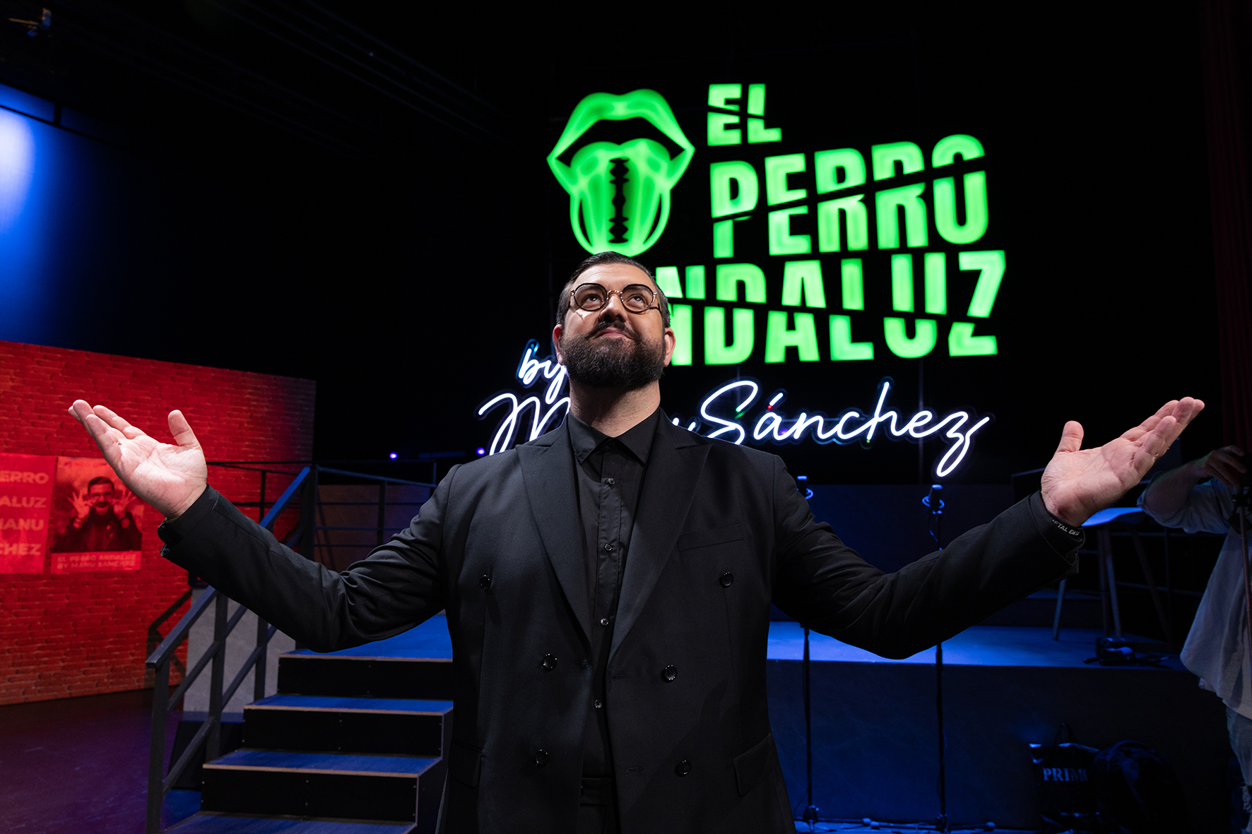 Vanesa Martín y Mercedes Milá visitan ‘El perro andaluz, by Manu Sánchez’